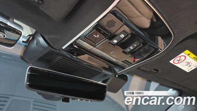 Land Rover Range Rover Sport 2025 — Şəkil 25/32