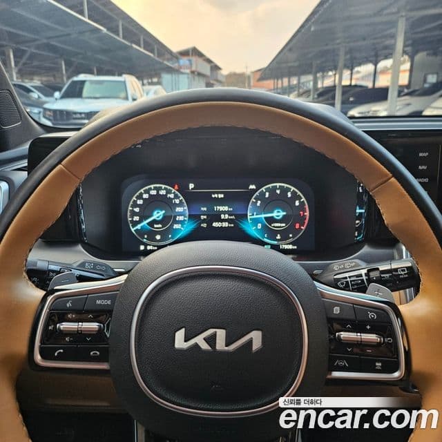 Kia Sorento 2022 — фото 13 из 20