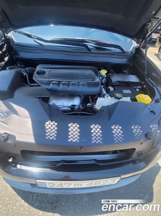 Jeep Cherokee 2021 — Photo 5/8
