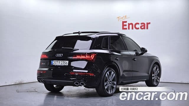 Audi Q5 2021 — ფოტო 2/20