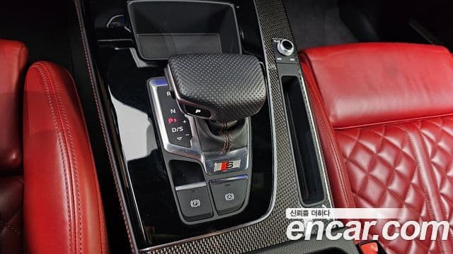 Audi Q5 2021 — ფოტო 9/20