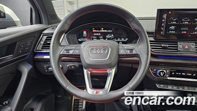 Audi Q5 2021 — ფოტო 13/20