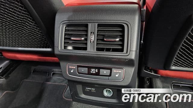 Audi Q5 2021 — ფოტო 18/20