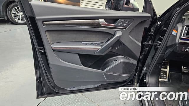 Audi SQ5 2021 — Şəkil 32/32