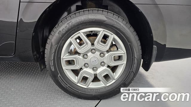 Hyundai Staria 2021 — Photo 6/30