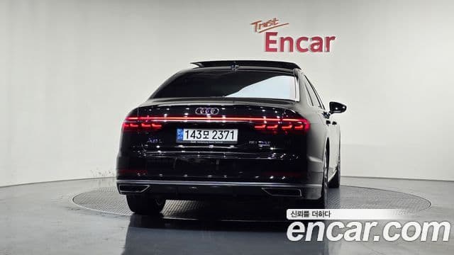 Audi A8 2021 — Şəkil 3/20