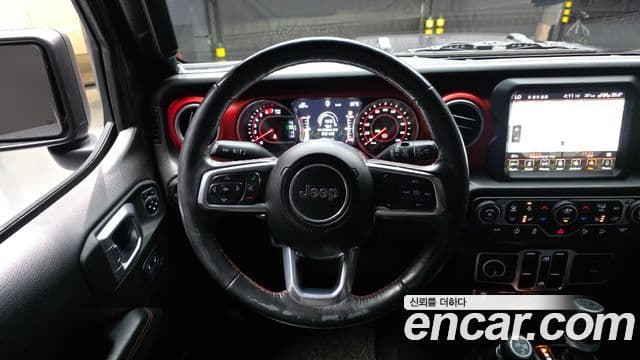 Jeep Wrangler 2019 — Şəkil 13/20