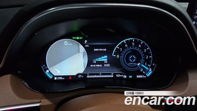 Genesis GV70 2021 — ფოტო 8/20