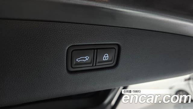 Genesis GV70 2021 — ფოტო 20/20