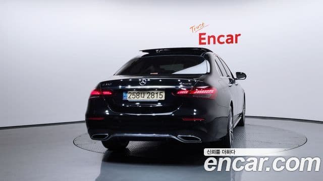 Mercedes-Benz E-Class 2021 — Şəkil 3/20