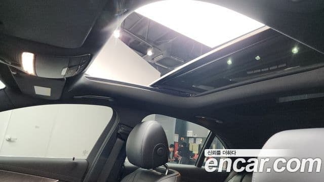Mercedes-Benz E-Class 2021 — Şəkil 17/20