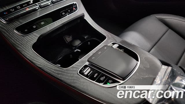 Mercedes-Benz E-Class 2021 — Şəkil 20/20