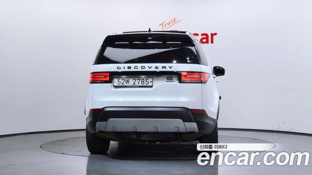 Land Rover Discovery 5 2018 — Şəkil 4/20