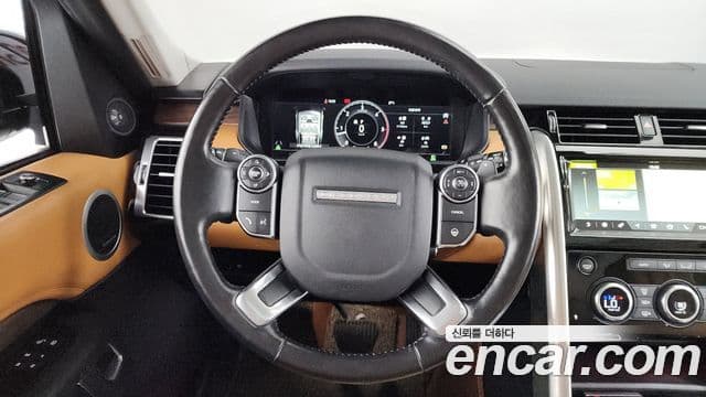 Land Rover Discovery 5 2018 — Şəkil 14/20