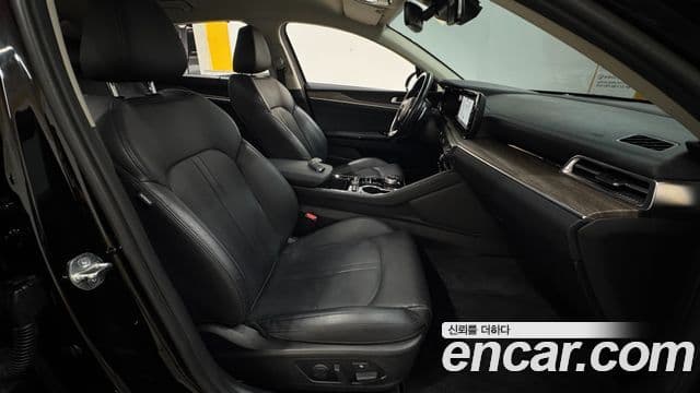 Kia K5 2023 — Şəkil 18/20