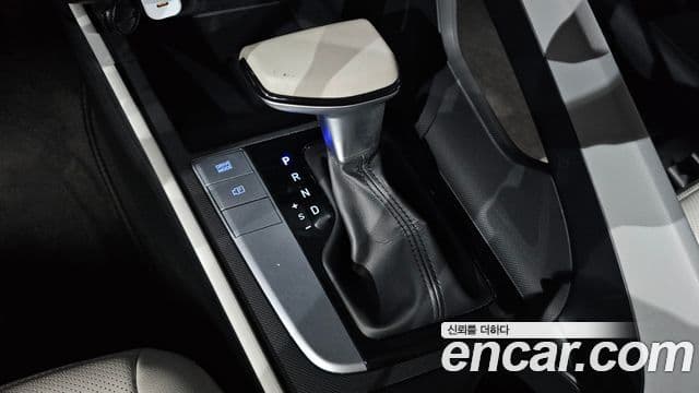 Hyundai The New Avante Hybrid 2021 — ფოტო 18/30