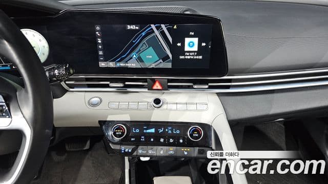 Hyundai The New Avante Hybrid 2021 — ფოტო 8/30