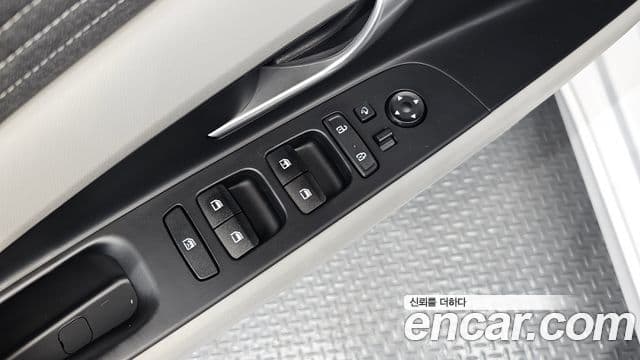 Hyundai The New Avante Hybrid 2021 — ფოტო 10/30