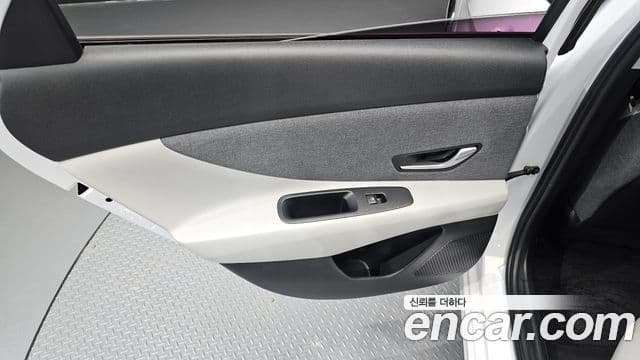Hyundai The New Avante Hybrid 2021 — ფოტო 6/30