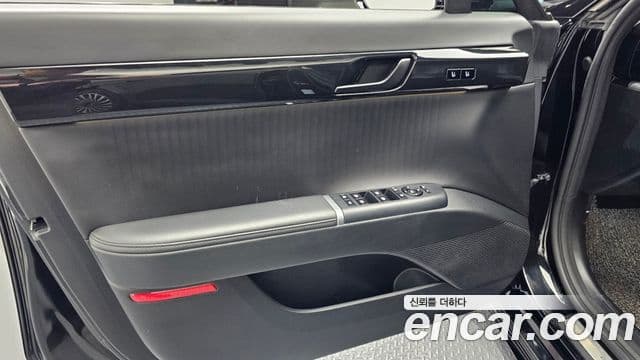 Hyundai Grandeur Hybrid 2023 — Photo 20/34