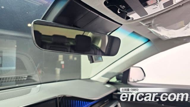 Hyundai Grandeur Hybrid 2023 — Photo 13/34