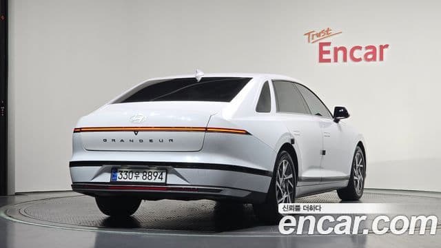 Hyundai Grandeur 2023 — Şəkil 2/20