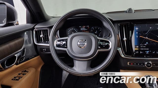 Volvo S90 2021 — ფოტო 13/20