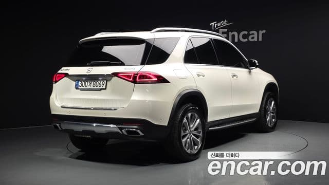 Mercedes-Benz GLE-Class 2023 — ფოტო 2/20