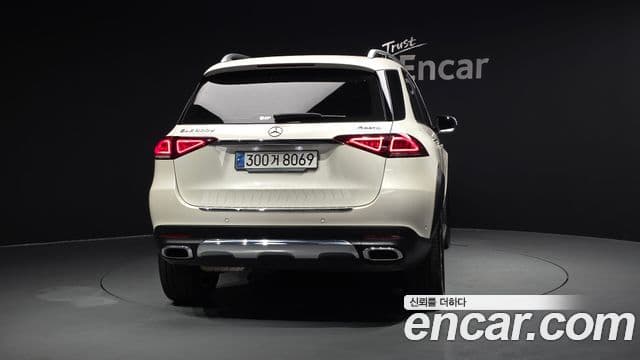 Mercedes-Benz GLE-Class 2023 — ფოტო 4/20
