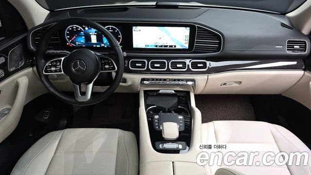 Mercedes-Benz GLE-Class 2023 — ფოტო 7/20