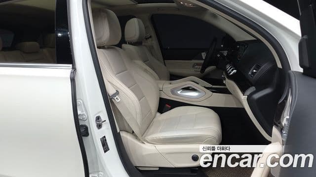 Mercedes-Benz GLE-Class 2023 — ფოტო 11/20