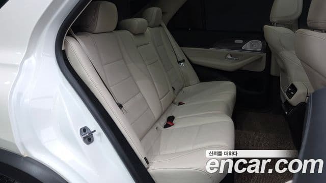 Mercedes-Benz GLE-Class 2023 — ფოტო 12/20