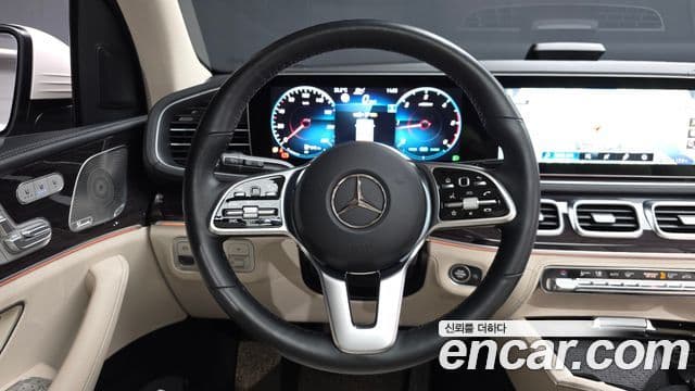 Mercedes-Benz GLE-Class 2023 — ფოტო 13/20