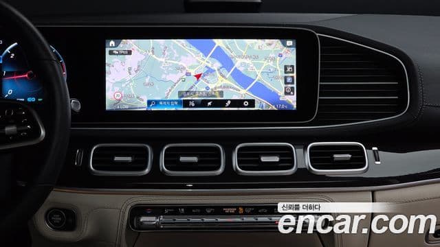 Mercedes-Benz GLE-Class 2023 — ფოტო 14/20