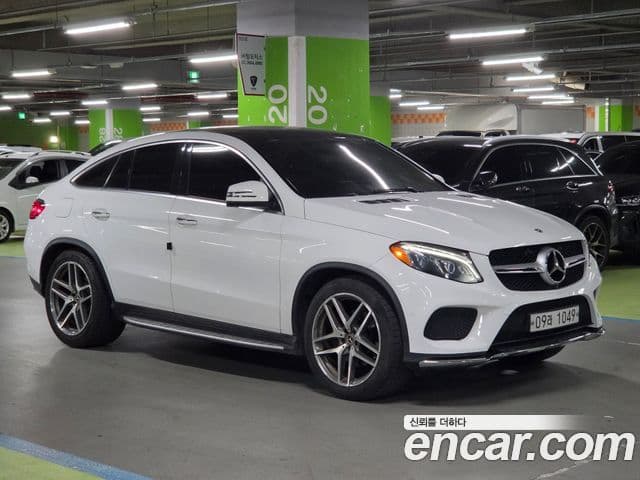 Mercedes-Benz GLE-Class 2018 — Şəkil 3/17