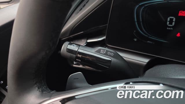 Kia Niro 2023 — фото 20 из 20
