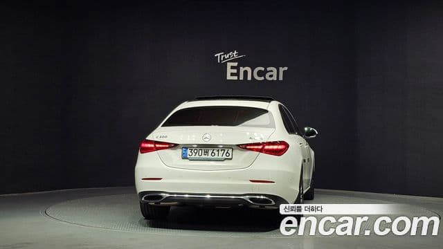 Mercedes-Benz C-Class 2024 — Şəkil 13/32