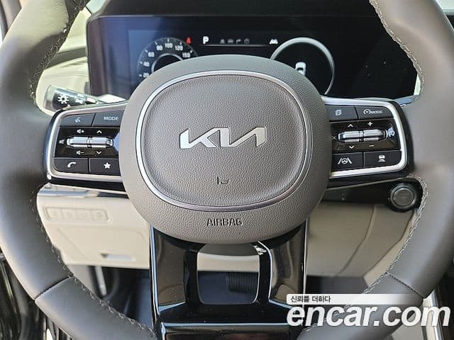 Kia Carnival 2023 — Şəkil 12/20