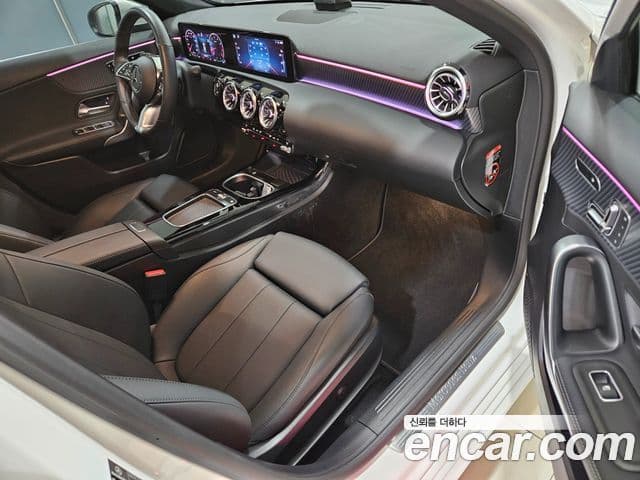 Mercedes-Benz A-Class 2024 — ფოტო 12/20