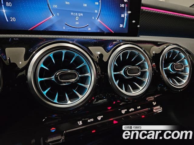 Mercedes-Benz A-Class 2024 — ფოტო 13/20