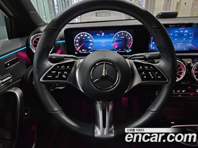 Mercedes-Benz A-Class 2024 — ფოტო 14/20