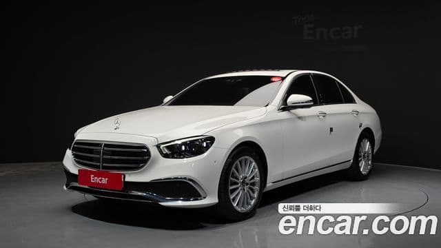 Mercedes-Benz E-Class 2022 — Фото 9/20