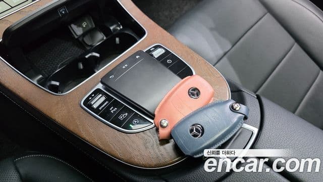 Mercedes-Benz E-Class 2022 — Фото 16/20