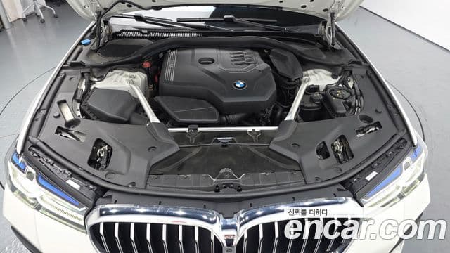 BMW 5 Series 2023 — Şəkil 6/20