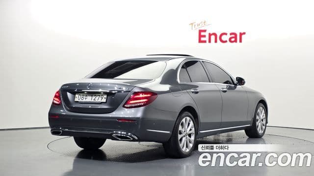 Mercedes-Benz E-Class 2018 — Şəkil 1/20