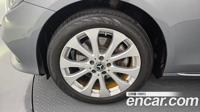 Mercedes-Benz E-Class 2018 — Şəkil 4/20