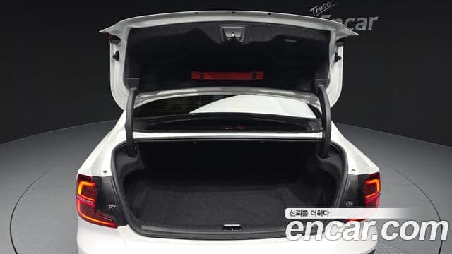 Volvo S60 2024 — ფოტო 20/20
