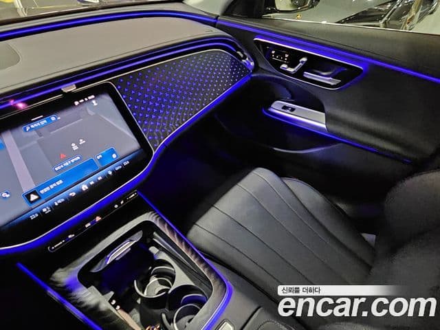 Mercedes-Benz E-Class 2024 — Фото 14/20