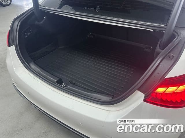 Mercedes-Benz C-Class 2022 — Şəkil 10/17