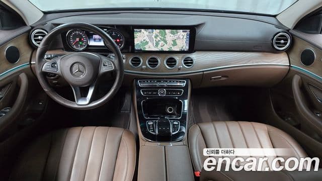 Mercedes-Benz E-Class 2018 — Şəkil 7/20